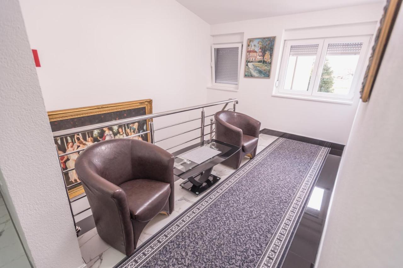 Vila Safir Loznica Esterno foto