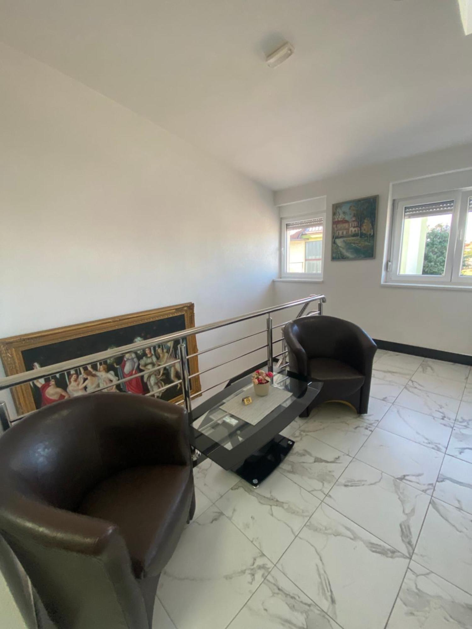 Vila Safir Loznica Esterno foto