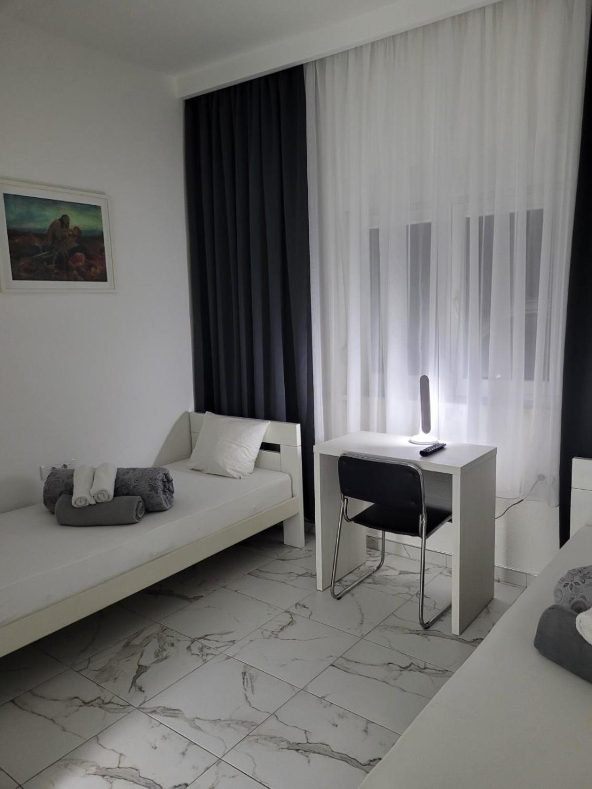 Vila Safir Loznica Esterno foto